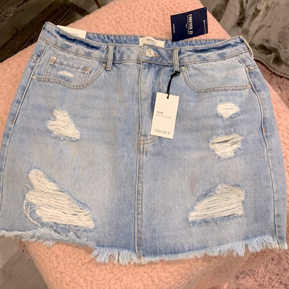 Forever 21 ripped denim mini skirt